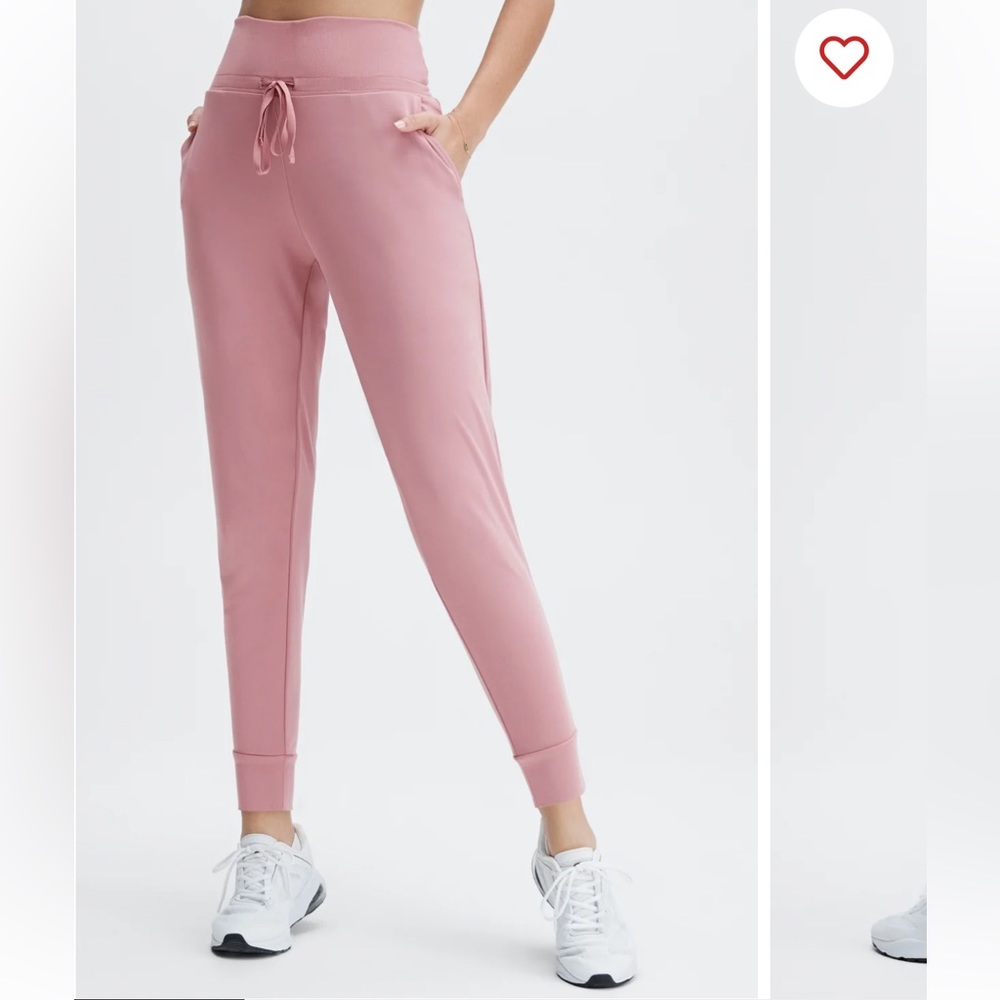 Fabletics eco sleek knit drawstring pant in Terra Pink. NWT. Sold out. Size L.